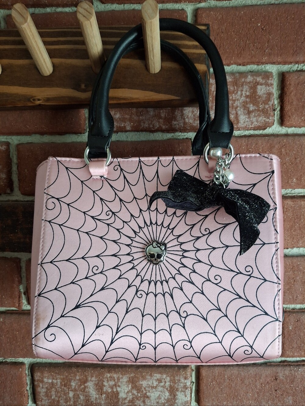 Monster High pink handbag